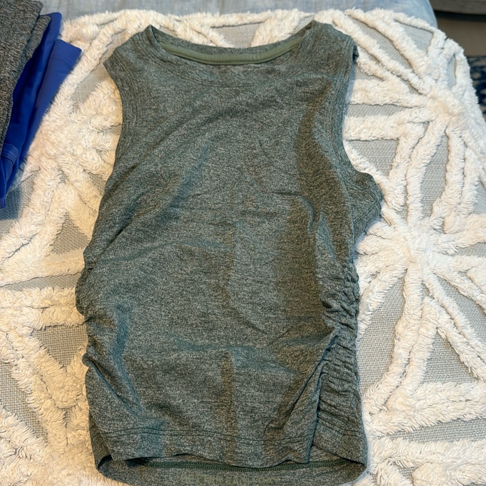 Lululemon Tank 4